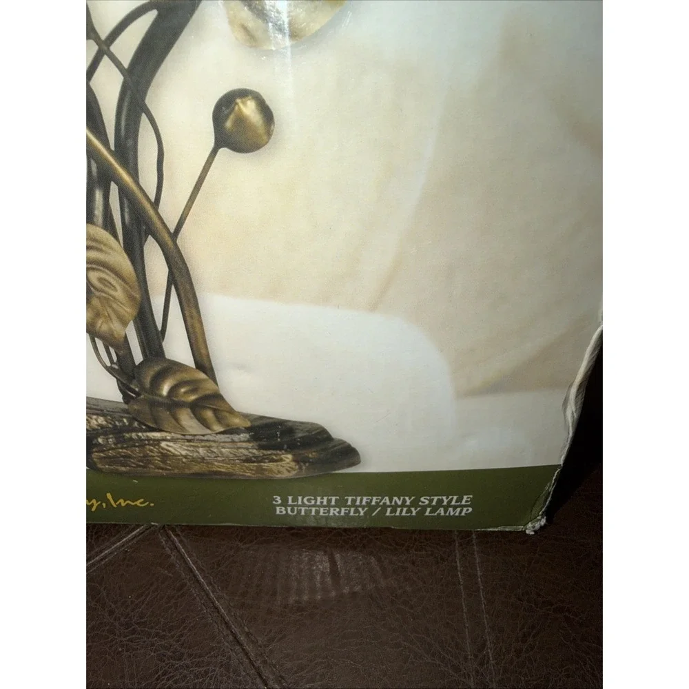 Dale Tiffany 3 Light Lily Table Lamp Butterfly Art Glass Shade NIB Vintage New